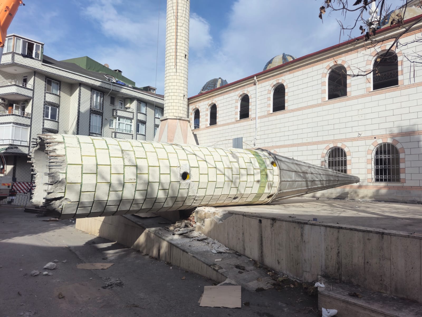 Minare Yıkım İşinden